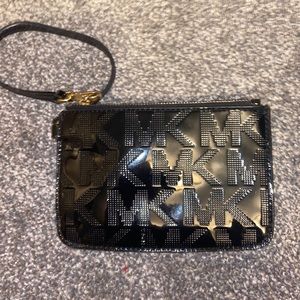 michael kors mini wristlet